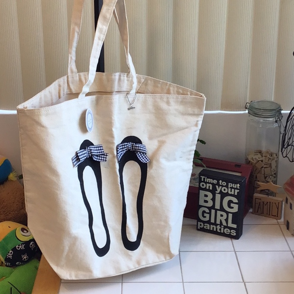 ‘Tribal Design’ Ballerina Slippers Canvas Tote NWT